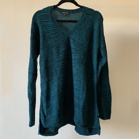 ๐ฟ Teal Ribbed V-Neck Tunic Sweater โ Cozy & Effortless! โจ - Picture 3 of 3